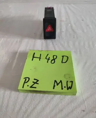 Volkswagen PASSAT B5 Hazard light switch 64543534