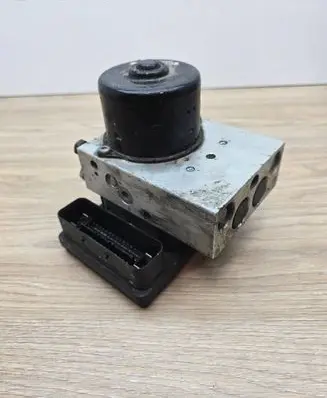 Volvo XC90 ABS Pump 30793445 10092504453 00401396E0