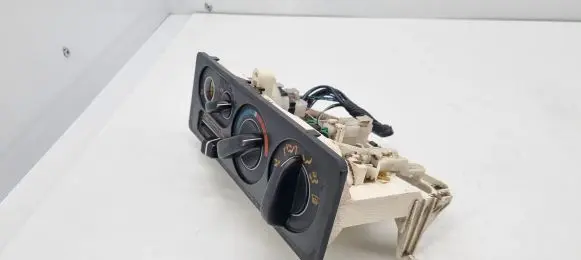 Mitsubishi Pajero Climate control unit
