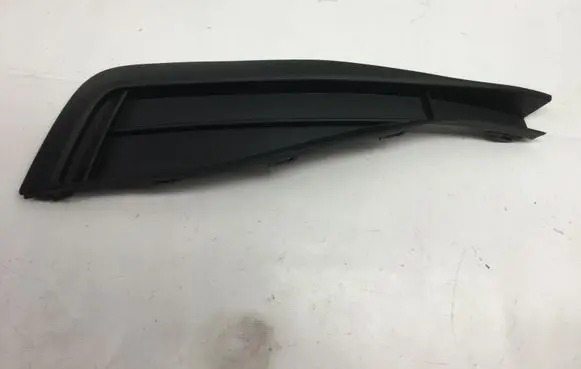 Volkswagen PASSAT B8 Front fog light trim/grill 3G0853666J