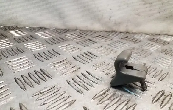 Sun visor clip/hook/bracket
