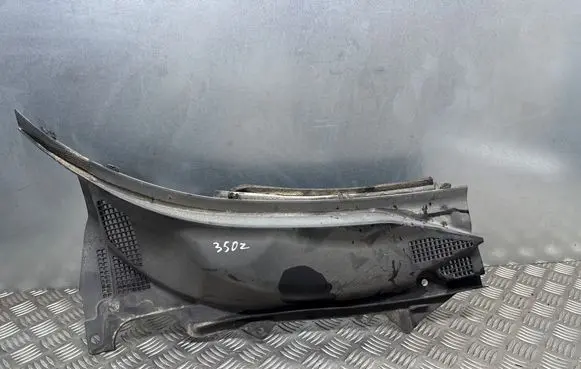 Nissan 350Z Wiper trim 66862CD010 LA295311150