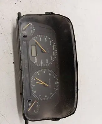 Volkswagen Golf III Speedometer (instrument cluster) 1H6919033