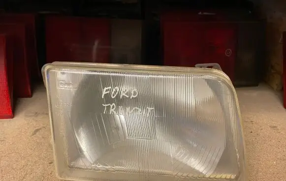 Ford Transit Headlight/headlamp