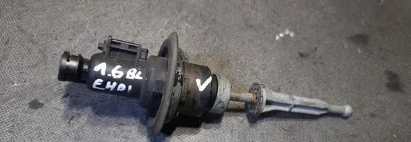 Peugeot 308 Clutch slave cylinder 9674259180