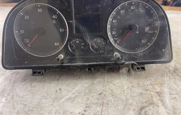 Volkswagen Touran I Speedometer (instrument cluster) A2c53023102