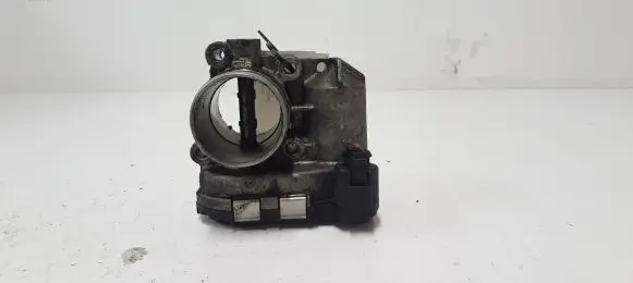 Renault Koleos I Throttle valve 8200330812 8200330810 0281002681