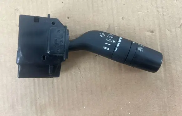 Mazda 5 Wiper control stalk 17D682