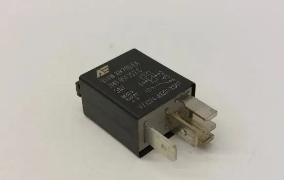 Audi A4 S4 B8 8K Other relay 7M0951253C