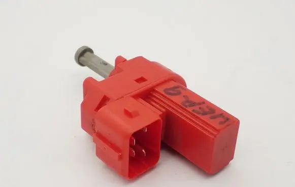 Ford Mondeo Mk III Brake pedal sensor switch 94BB7C534AC P6MGA