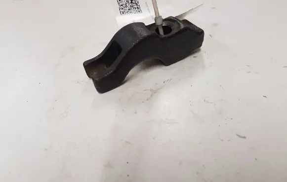Opel Astra H Fuel Injector clamp holder
