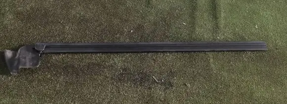 Tesla Model Y Rubber seal front door window/glass 150006200F