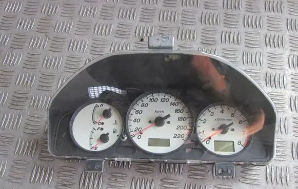 Mazda Premacy Speedometer (instrument cluster) CB84A