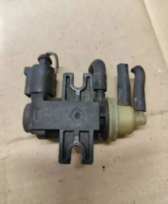 Volkswagen Touran II Turbo solenoid valve 1K0906627B 4011464A 120240900135