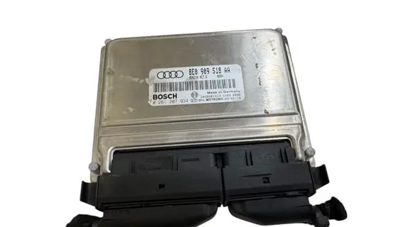 Audi A4 S4 B6 8E 8H Engine control unit/module 8E0909518AA 1039S01413 0261207934