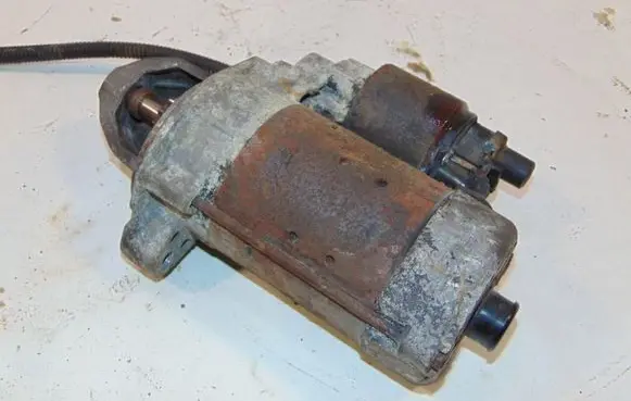 Mercedes-Benz E W210 Starter motor A0051512901 0001223005 A0051516601