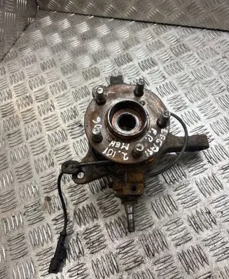 Subaru Legacy Front wheel hub