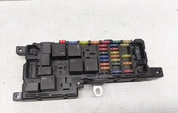 Volvo S60 Fuse module 518828017 8678449 V23134J52X346