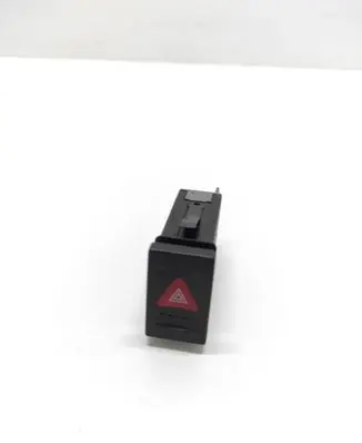 Volkswagen PASSAT B5.5 Hazard light switch 3B0953235B
