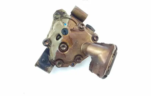 Toyota Avensis T220 Oil pump 