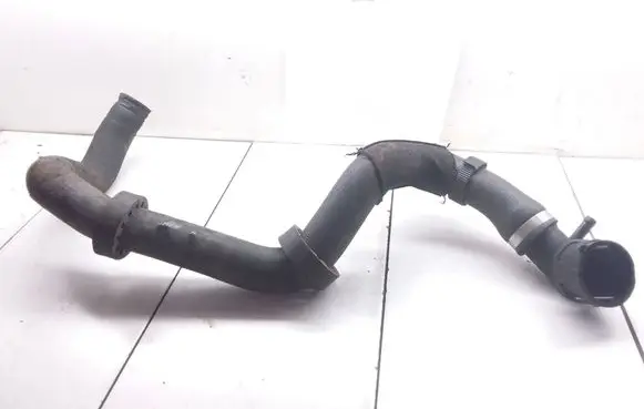 Volkswagen Touareg I Engine coolant pipe/hose 7L6122291H
