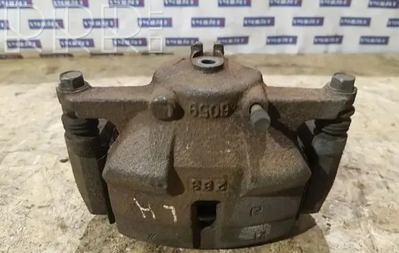 Nissan X-Trail T31 Front brake caliper 41011JD00A