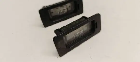 BMW 5 G30 G31 Number plate light 7410302 172572033A