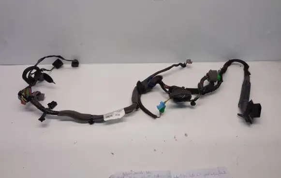 Volvo XC70 Front door wiring loom 30773669