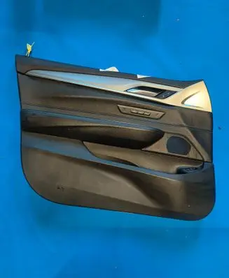 BMW 6 G32 Gran Turismo Front door card panel trim 