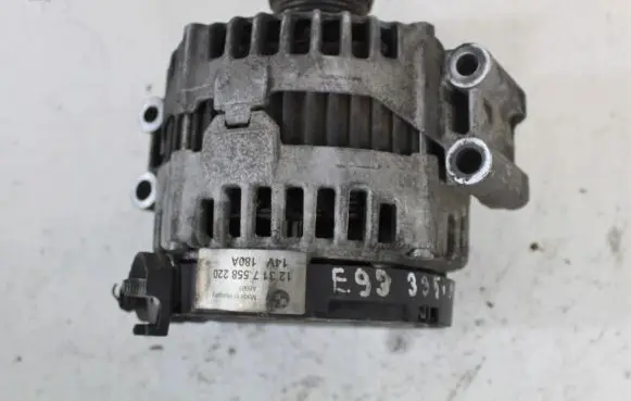 BMW 3 E90 E91 Generator/alternator 7558220