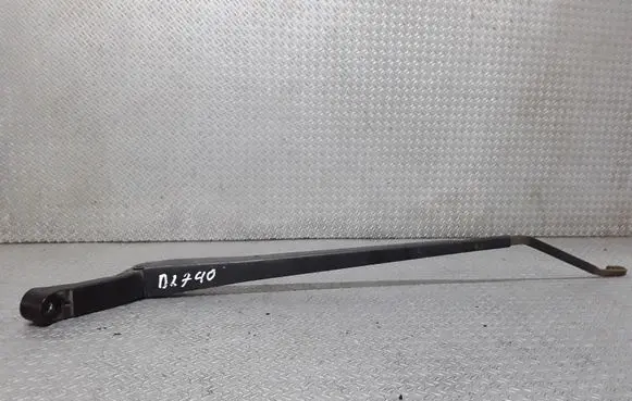 Toyota Corolla Verso E121 Front wiper blade arm