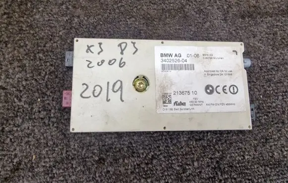 BMW X3 E83 Antenna control unit 3402526