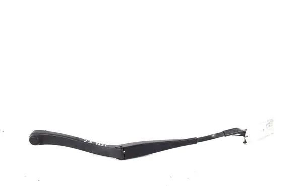 Mercedes-Benz E W212 Front wiper blade arm A2128201344
