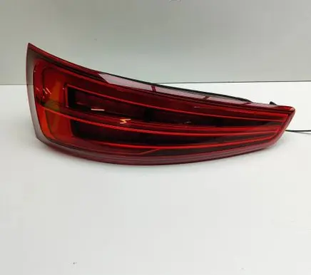 Audi Q3 8U Rear/tail lights 8U0945093N