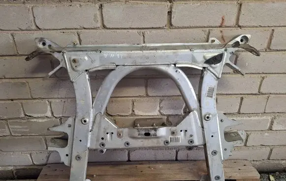 BMW i3 Front subframe 76736423 T76736423 6852502