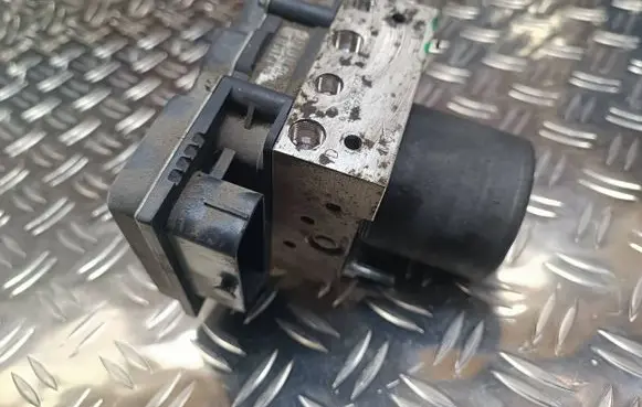Peugeot 508 ABS Pump 9677031780 0265230737