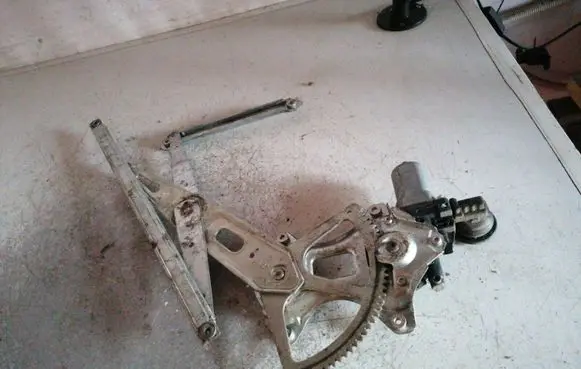 Toyota Prius (XW20) Rear door window regulator with motor