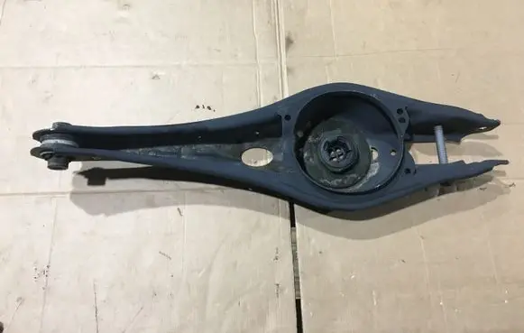 Volkswagen PASSAT B8 Rear upper control arm/wishbone 3Q0505311C