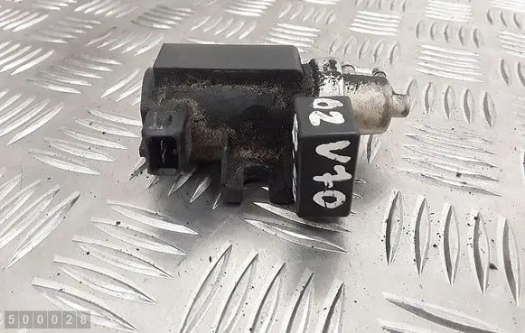 Volvo V70 Turbo solenoid valve 30637251 72190329