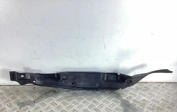 Lexus RC Fender end trim 5382724010