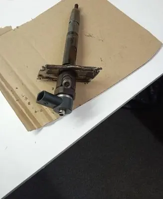 Audi A8 S8 D3 4E Fuel injector 0445110158