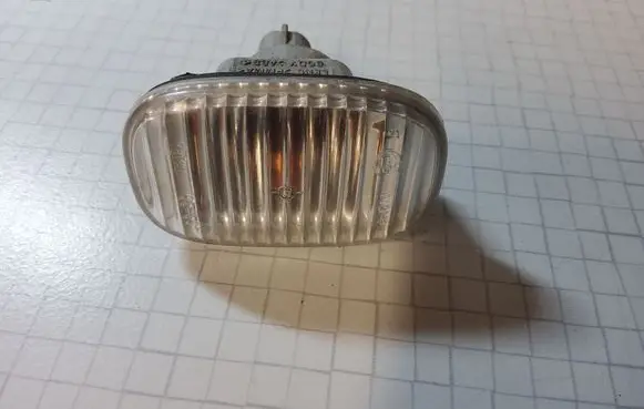 Toyota Avensis T250 Number plate light