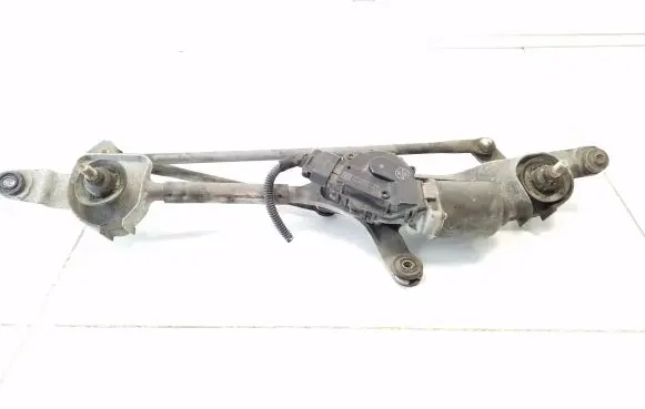 Opel Insignia A Front wiper linkage and motor 13227392