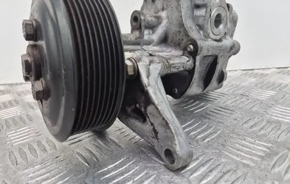 BMW 5 F10 F11 Power steering pump 679435002 5003209