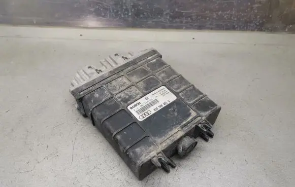 Audi A4 S4 B5 8D Engine control unit/module 028906021G 0281001364 0281001365