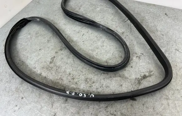 Volvo V50 Front door rubber seal