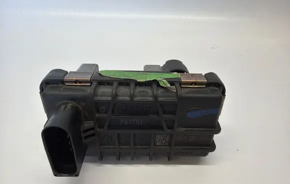 Mercedes-Benz E W212 Turbo charger electric actuator 6NW009660 G001