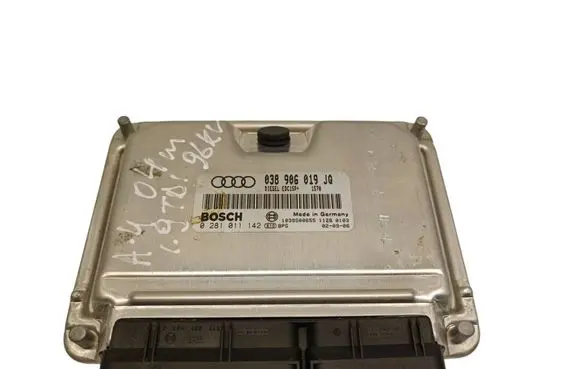 Audi A4 S4 B6 8E 8H Engine control unit/module 038906019JQ 1039S00555 0281011142