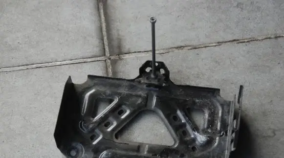 Mini Cooper Countryman R60 Battery tray 111KM