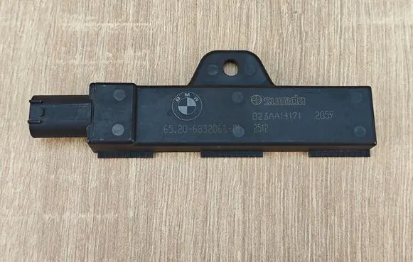BMW 4 G22 G23 G24 G26 Interior comfort aerial antenna 6832066